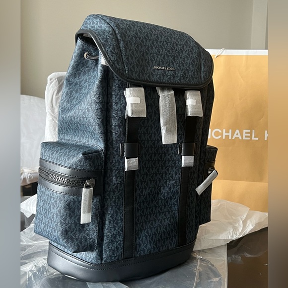 MK cooper backpack - Picture 2 of 4